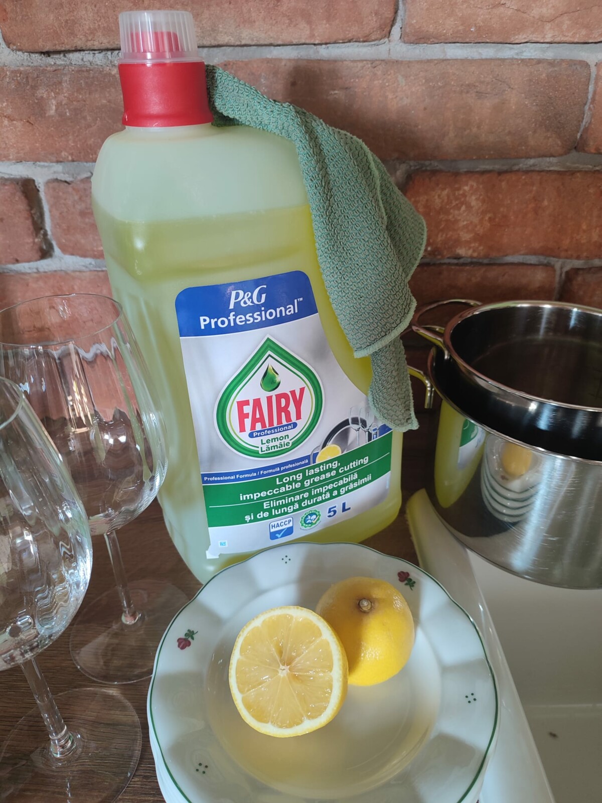 Levně Fairy Lemon na nádobí 5l